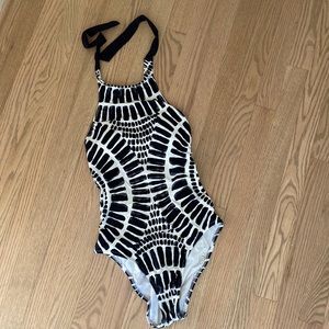 Trina Turk high neck swimsuit size 4. EUC.